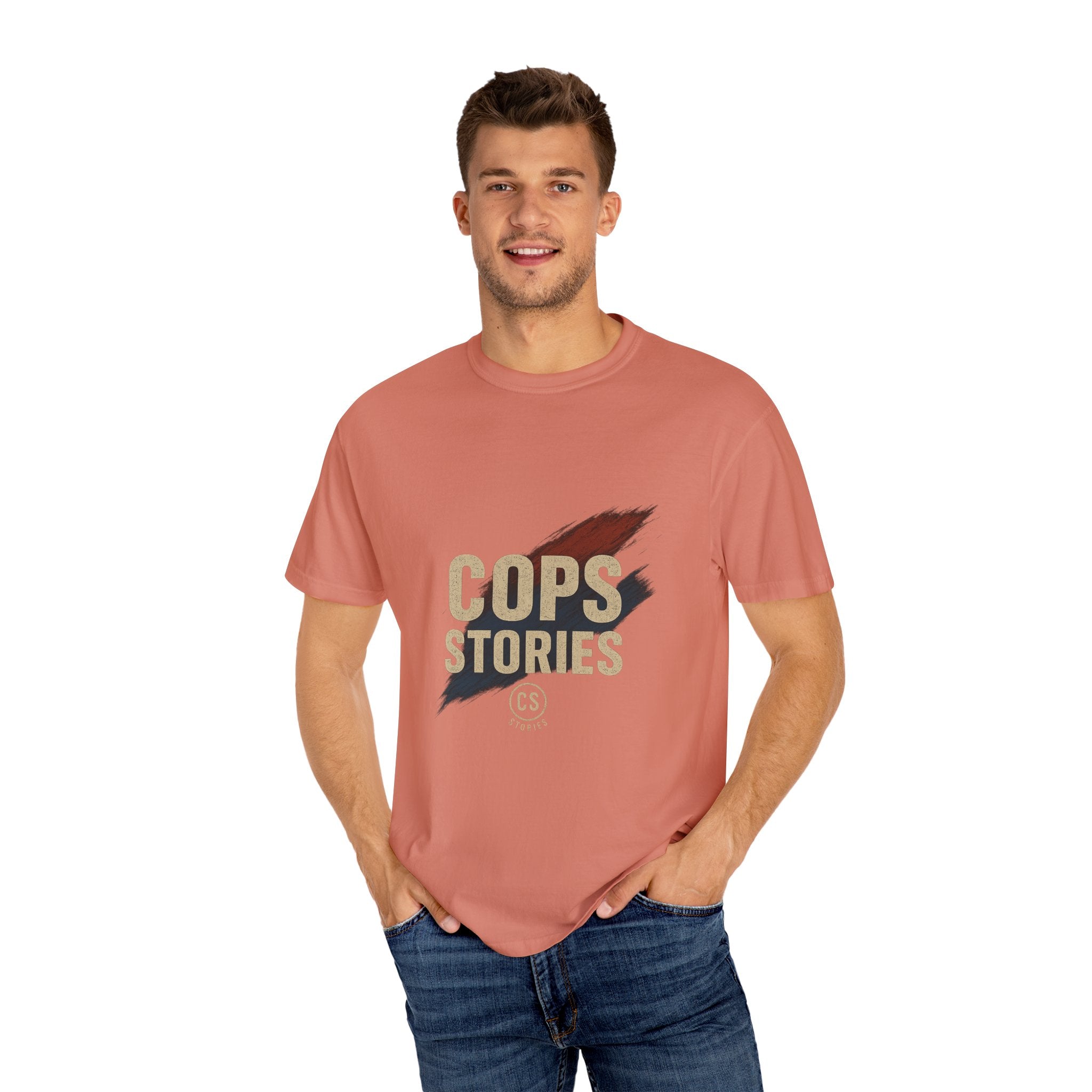 Cops Stories T-shirt | Unisex plaggfärgad T-shirt för polisentusiaster, perfekt för vardagsbruk, presenter, polisuppskattning
