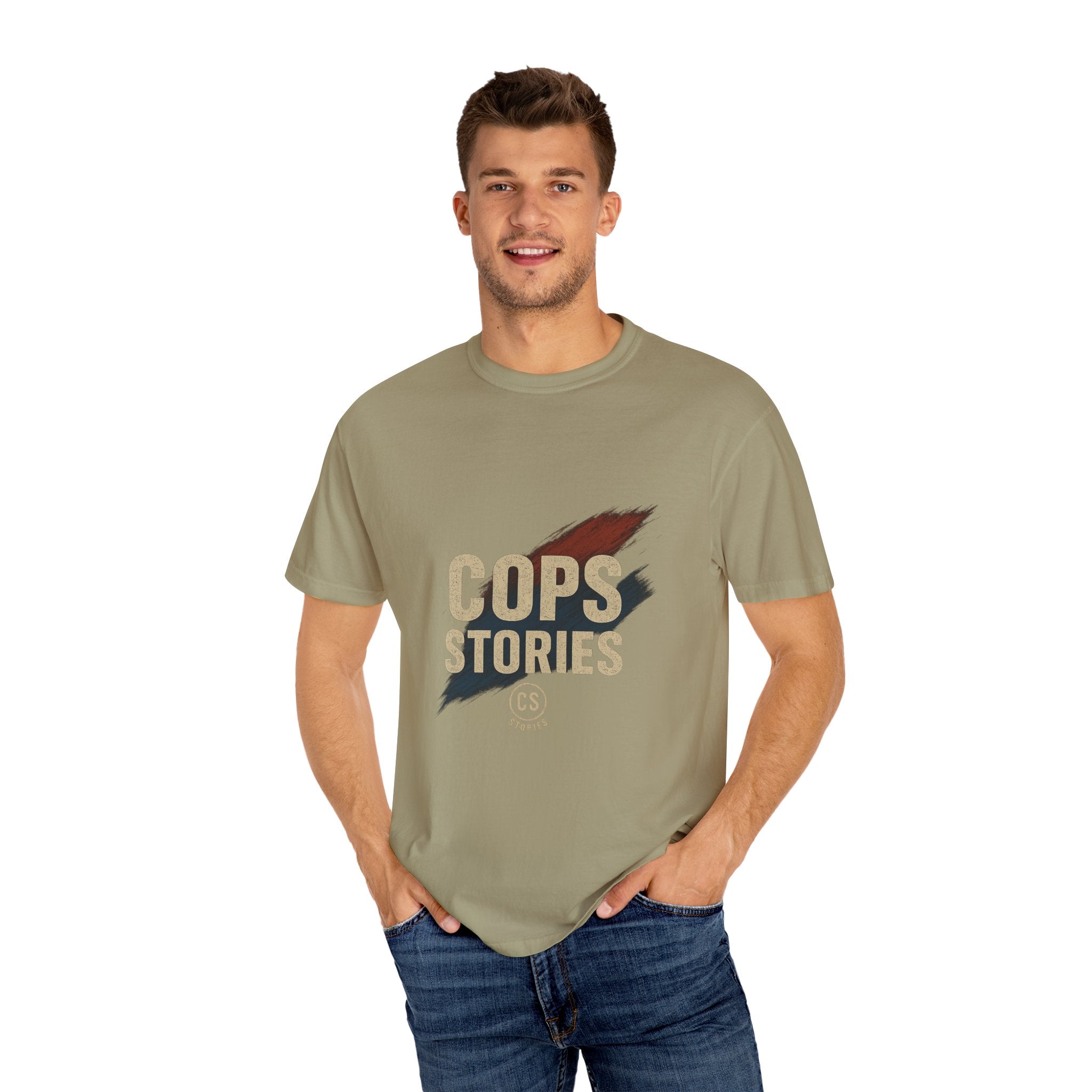 Cops Stories T-shirt | Unisex plaggfärgad T-shirt för polisentusiaster, perfekt för vardagsbruk, presenter, polisuppskattning