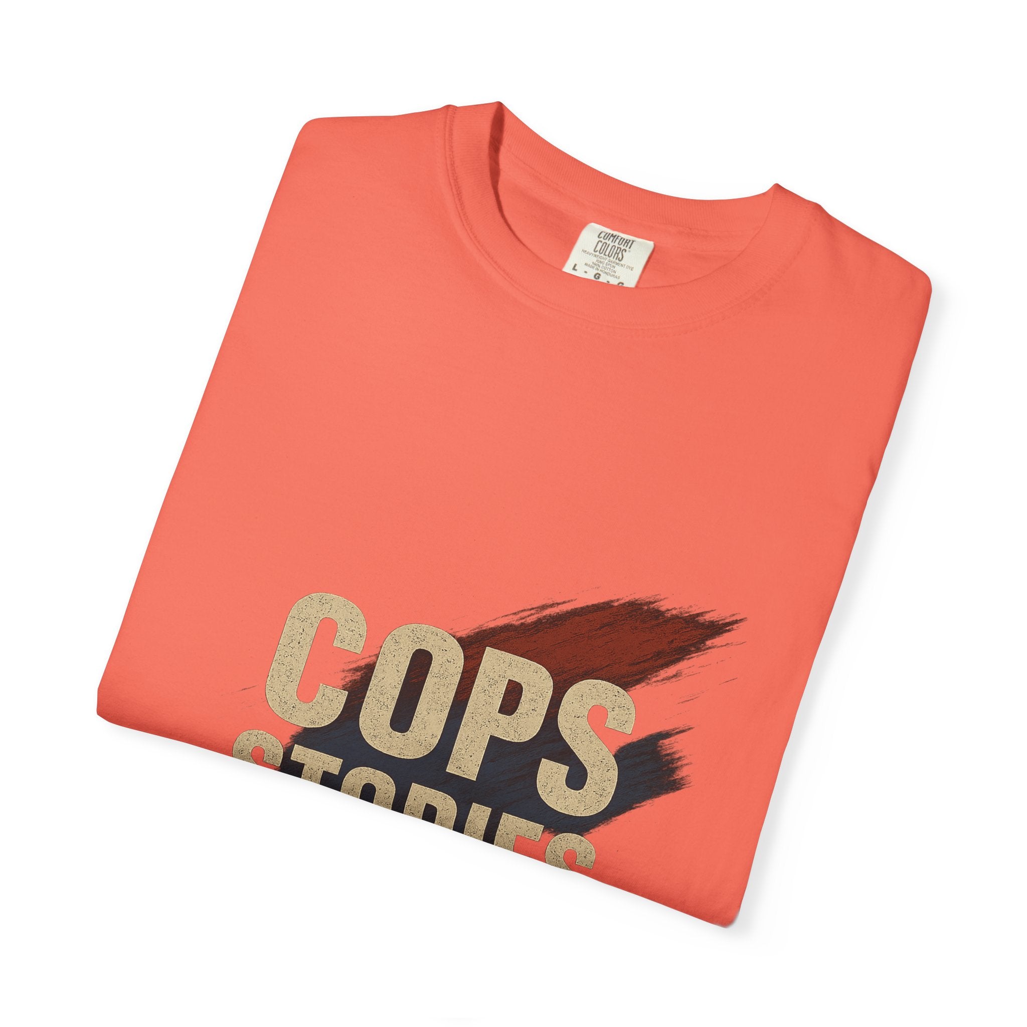Cops Stories T-shirt | Unisex plaggfärgad T-shirt för polisentusiaster, perfekt för vardagsbruk, presenter, polisuppskattning
